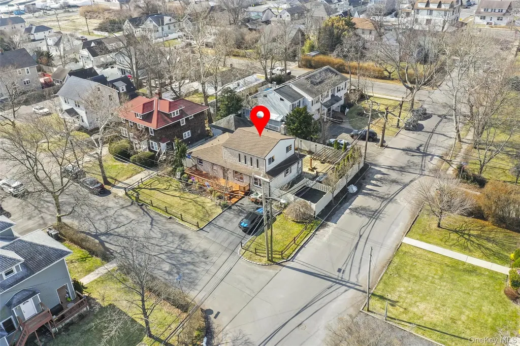 2 Burnett Avenue Bay Shore NY 11706