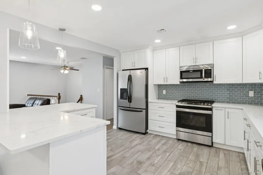 159 Chestnut Circle Northport NY 11768