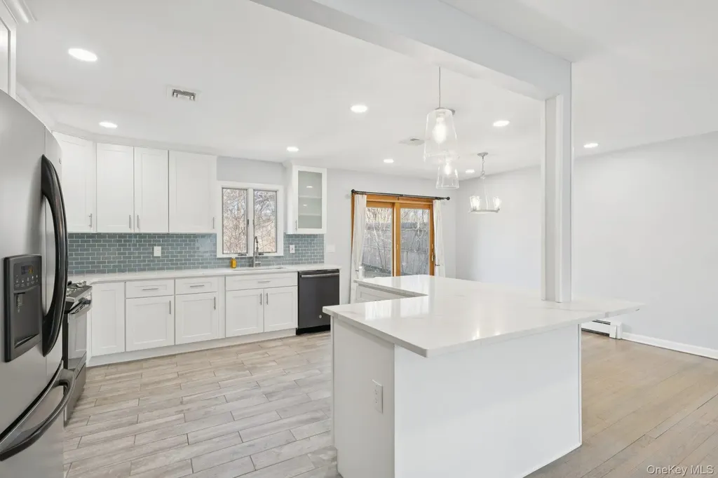 159 Chestnut Circle Northport NY 11768