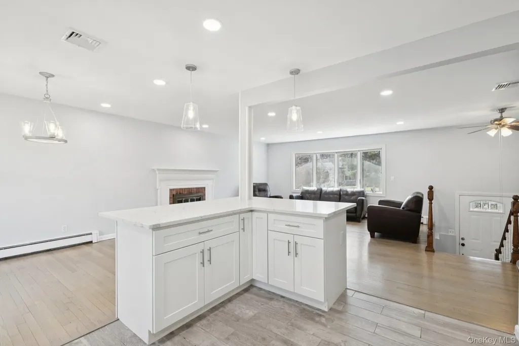 159 Chestnut Circle Northport NY 11768