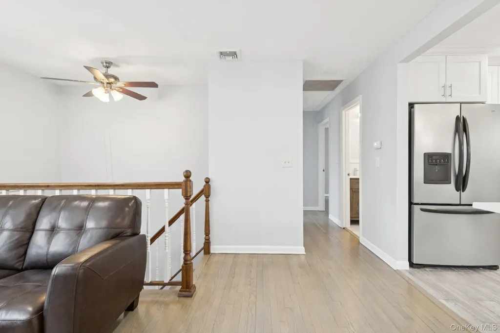 159 Chestnut Circle Northport NY 11768