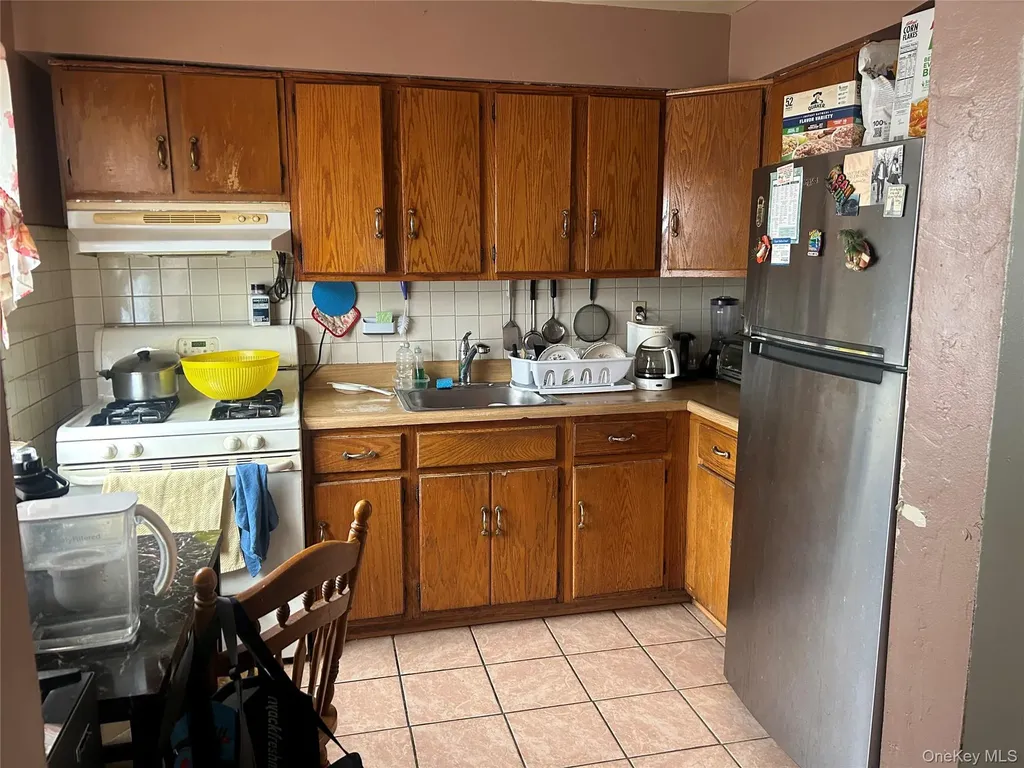 31-33 Gerow Avenue Spring Valley NY 10977
