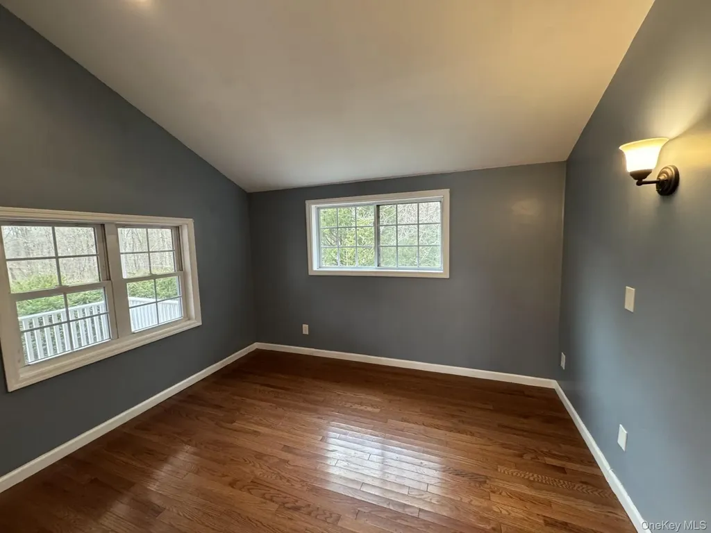 8 Orchard Road Hyde Park NY 12538