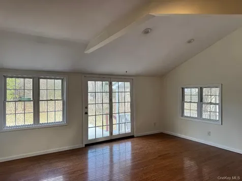 8 Orchard Road Hyde Park NY 12538