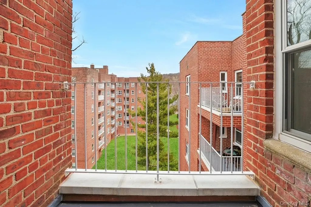 555 Broadway Hastings-on-hudson NY 10706