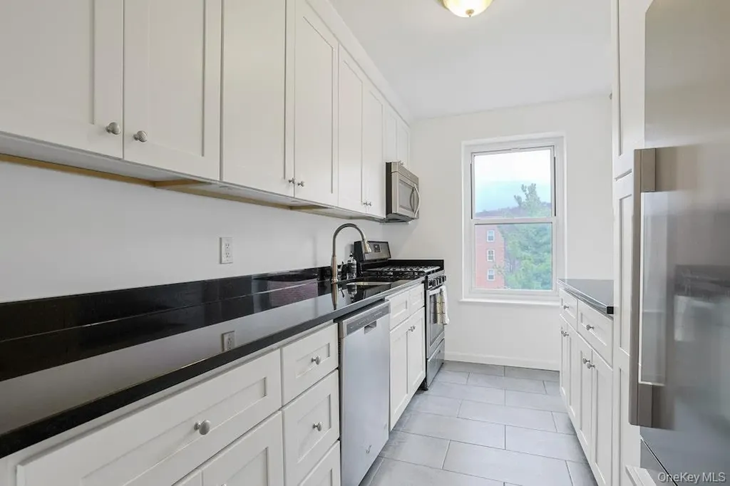 555 Broadway Hastings-on-hudson NY 10706