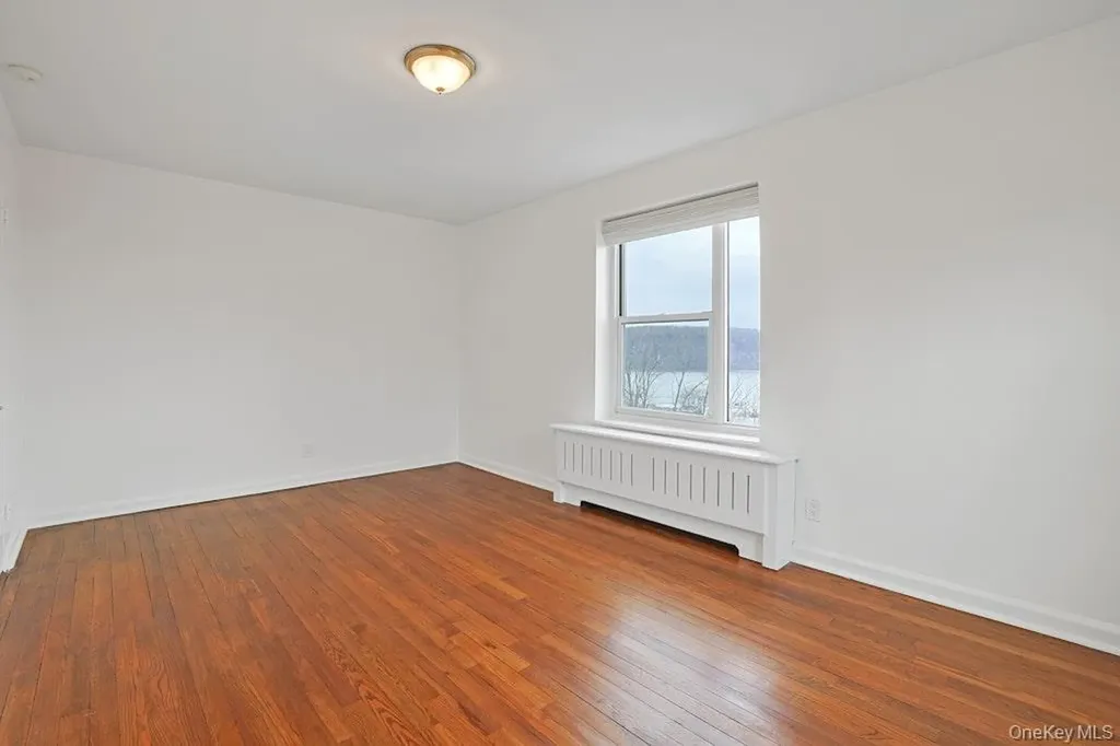 555 Broadway Hastings-on-hudson NY 10706