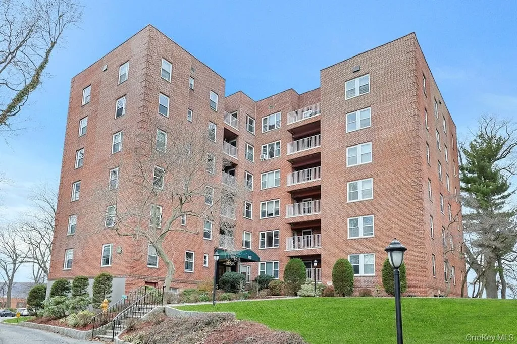 555 Broadway Hastings-on-hudson NY 10706
