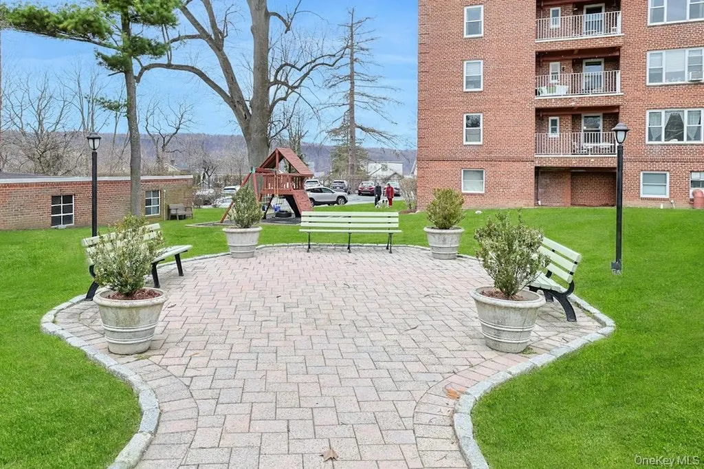 555 Broadway Hastings-on-hudson NY 10706