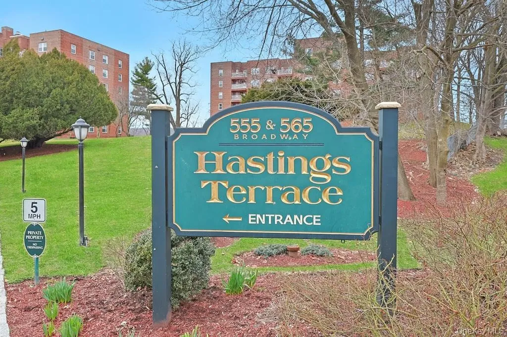 555 Broadway Hastings-on-hudson NY 10706