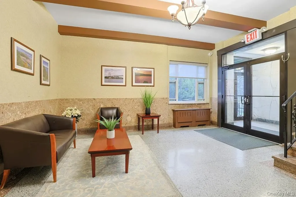 555 Broadway Hastings-on-hudson NY 10706