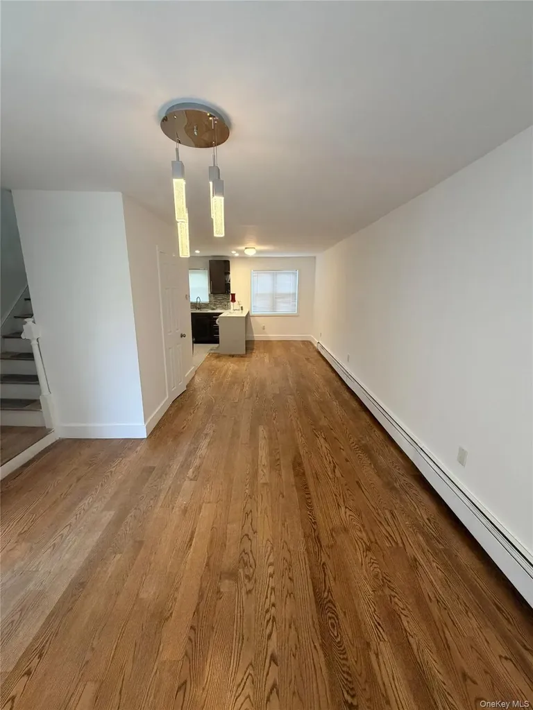 1243 E 223rd Street Bronx NY 10466
