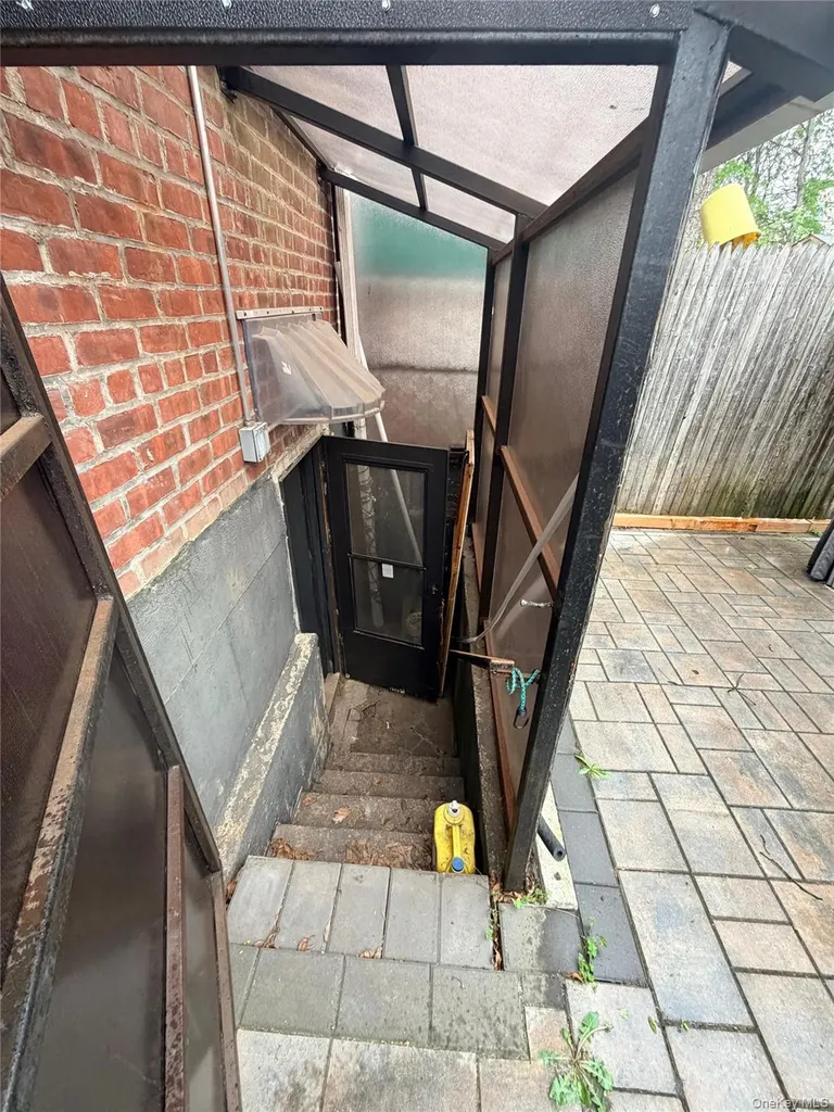 1243 E 223rd Street Bronx NY 10466