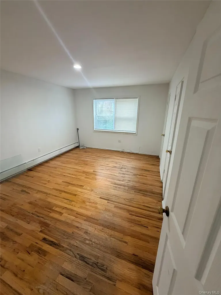 1243 E 223rd Street Bronx NY 10466