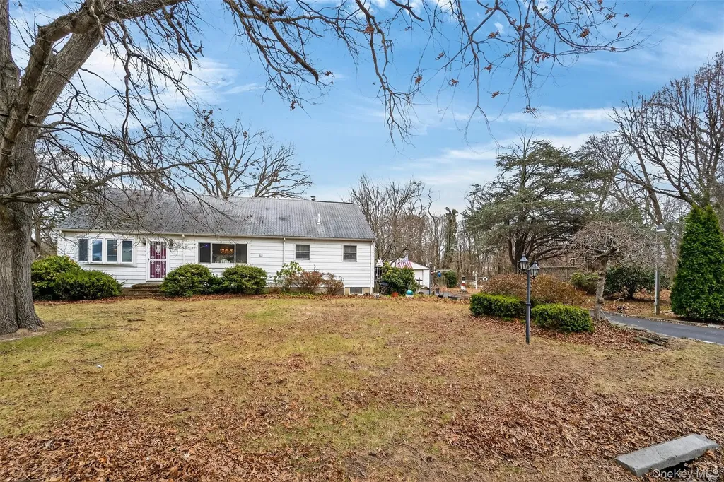 29 Main Avenue Centereach NY 11720