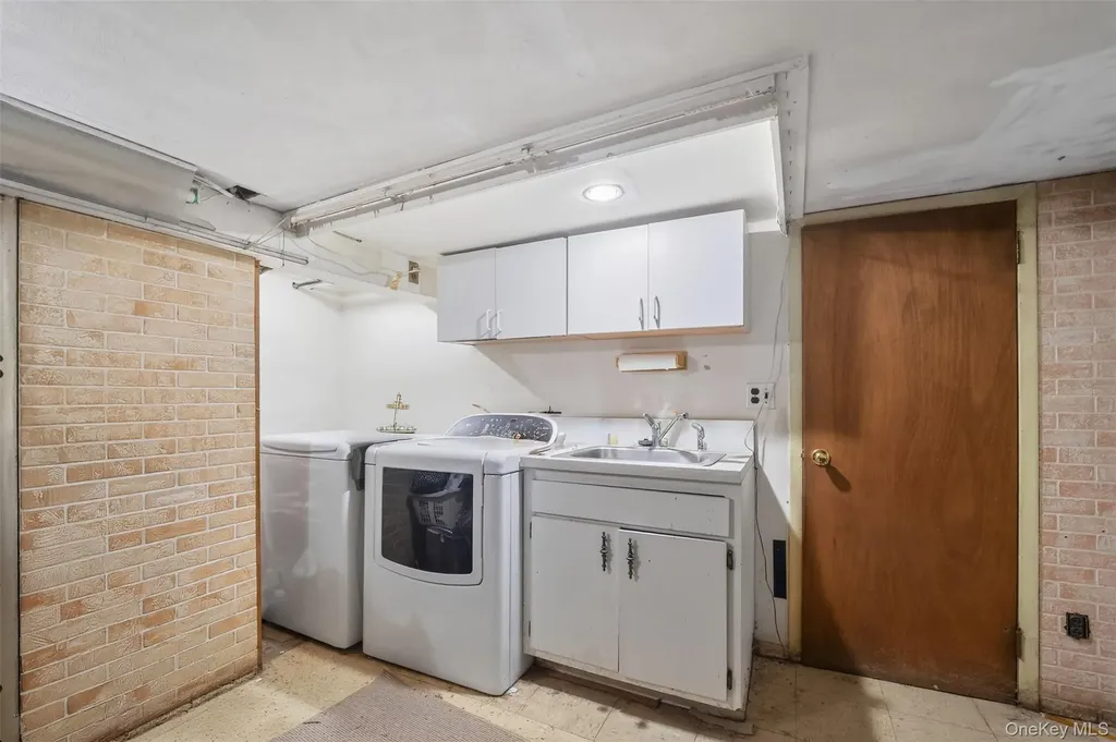 29 Main Avenue Centereach NY 11720
