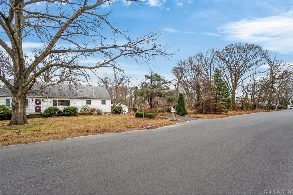 29 Main Avenue Centereach NY 11720