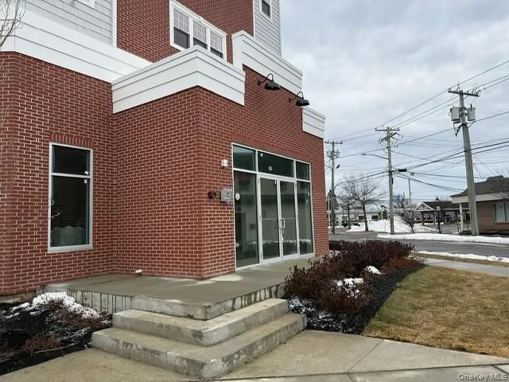 227 4th Avenue Bay Shore NY 11706