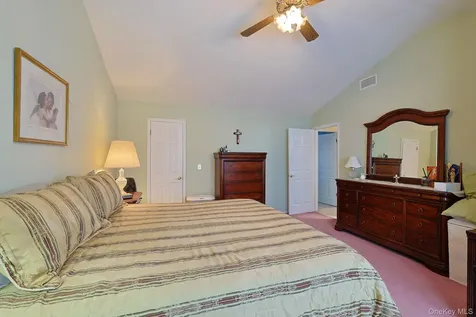 2 Eisenhower Court Hopewell Junction NY 12533