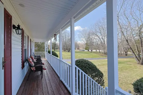 2 Eisenhower Court Hopewell Junction NY 12533