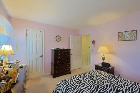 2 Eisenhower Court Hopewell Junction NY 12533