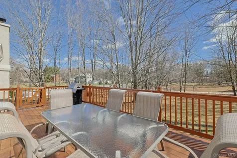 2 Eisenhower Court Hopewell Junction NY 12533