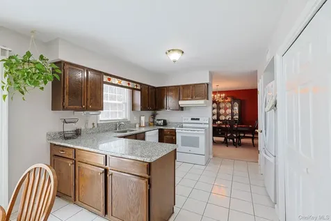 2 Eisenhower Court Hopewell Junction NY 12533
