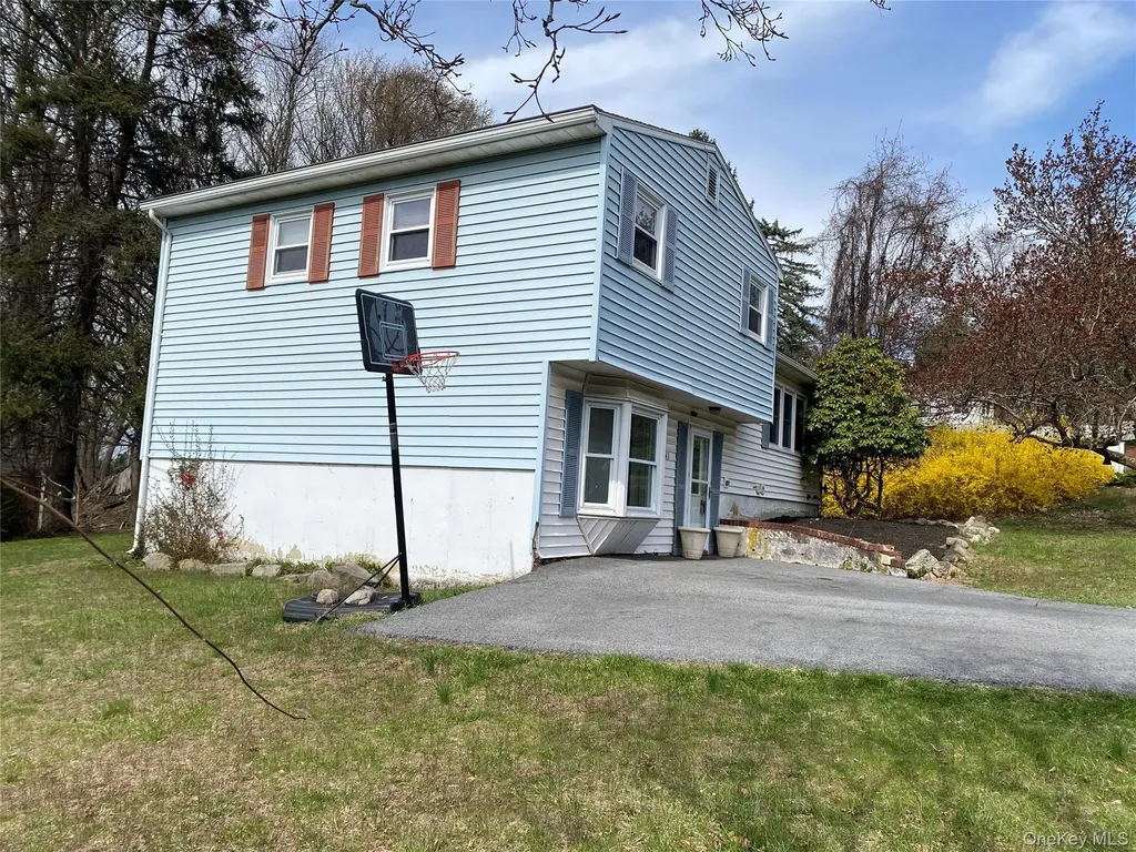 43 Duelk Avenue Monroe NY 10950