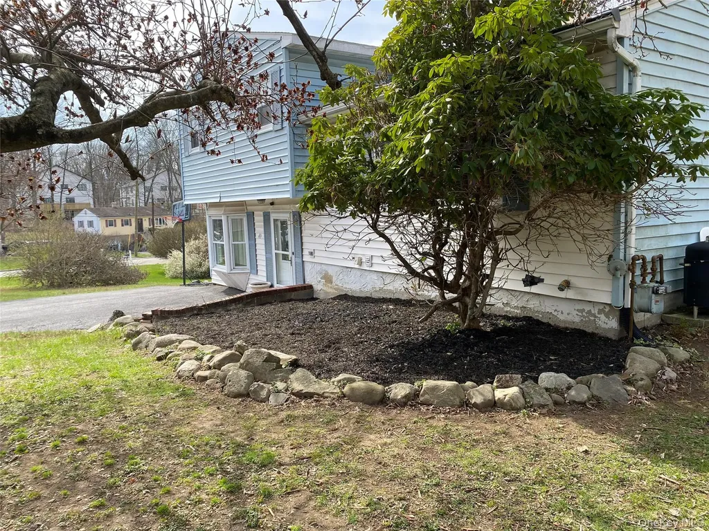43 Duelk Avenue Monroe NY 10950