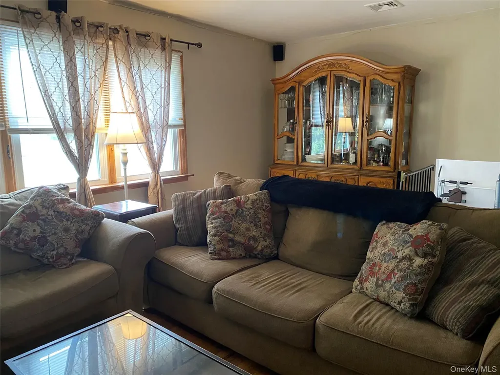 43 Duelk Avenue Monroe NY 10950