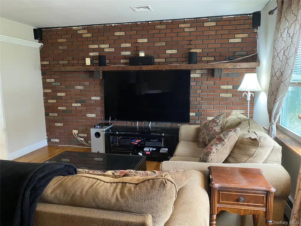 43 Duelk Avenue Monroe NY 10950