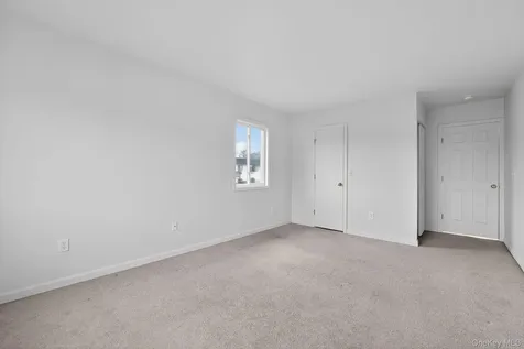 25 Village Park Drive Fishkill NY 12524