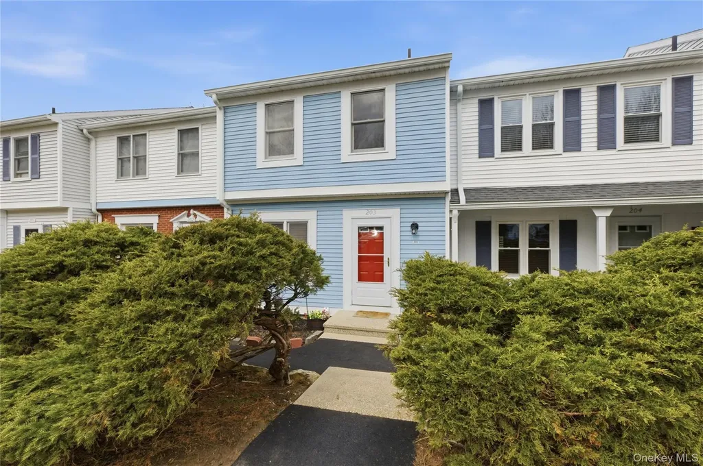 203 Williamsburg Drive Mahopac NY 10541