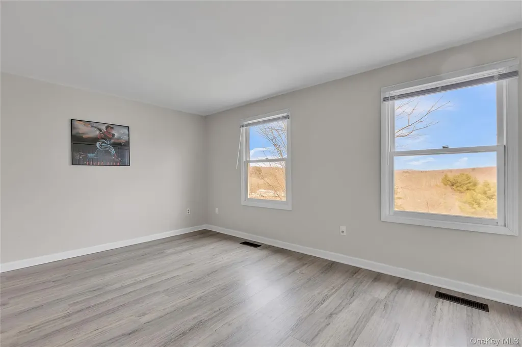 203 Williamsburg Drive Mahopac NY 10541