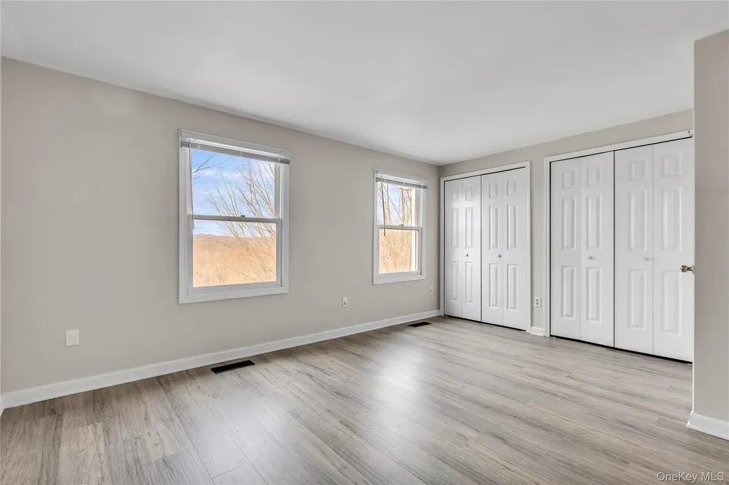 203 Williamsburg Drive Mahopac NY 10541