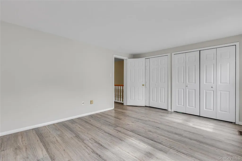 203 Williamsburg Drive Mahopac NY 10541