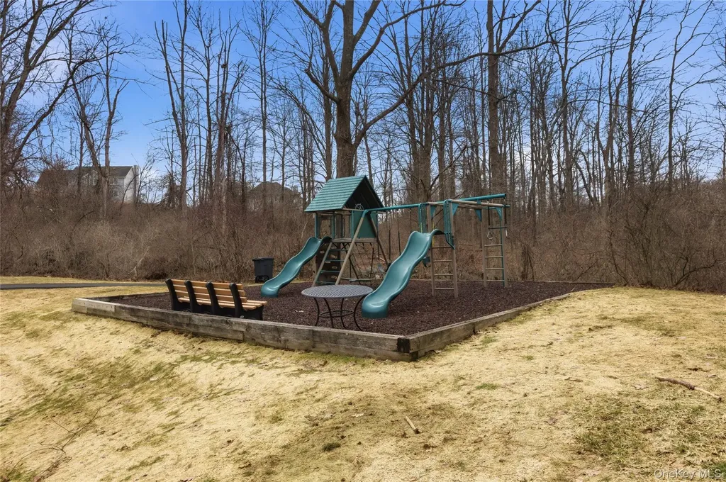 203 Williamsburg Drive Mahopac NY 10541