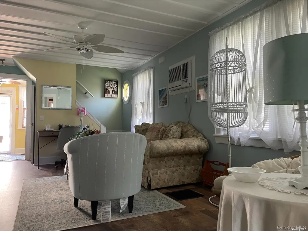 32 Neptune Road Rocky Point NY 11778