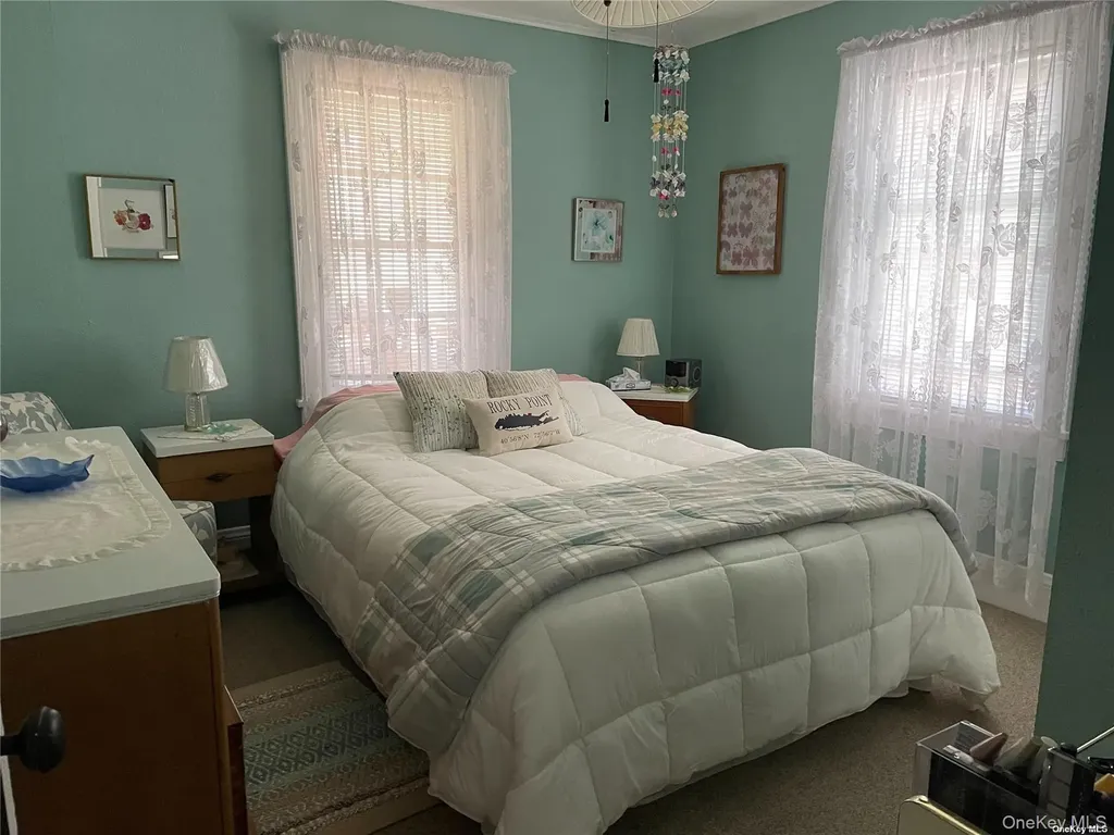 32 Neptune Road Rocky Point NY 11778