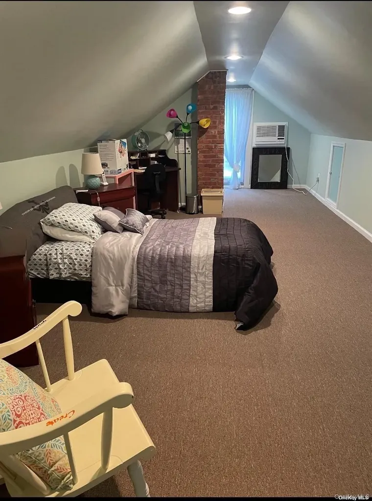 32 Neptune Road Rocky Point NY 11778