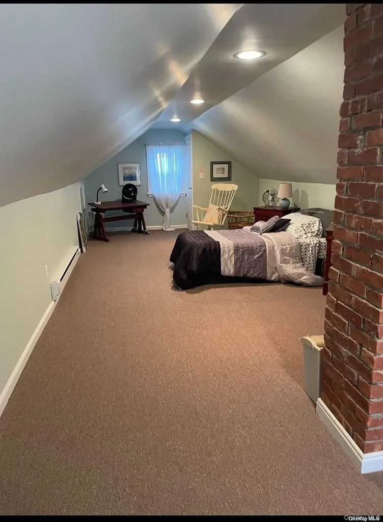 32 Neptune Road Rocky Point NY 11778