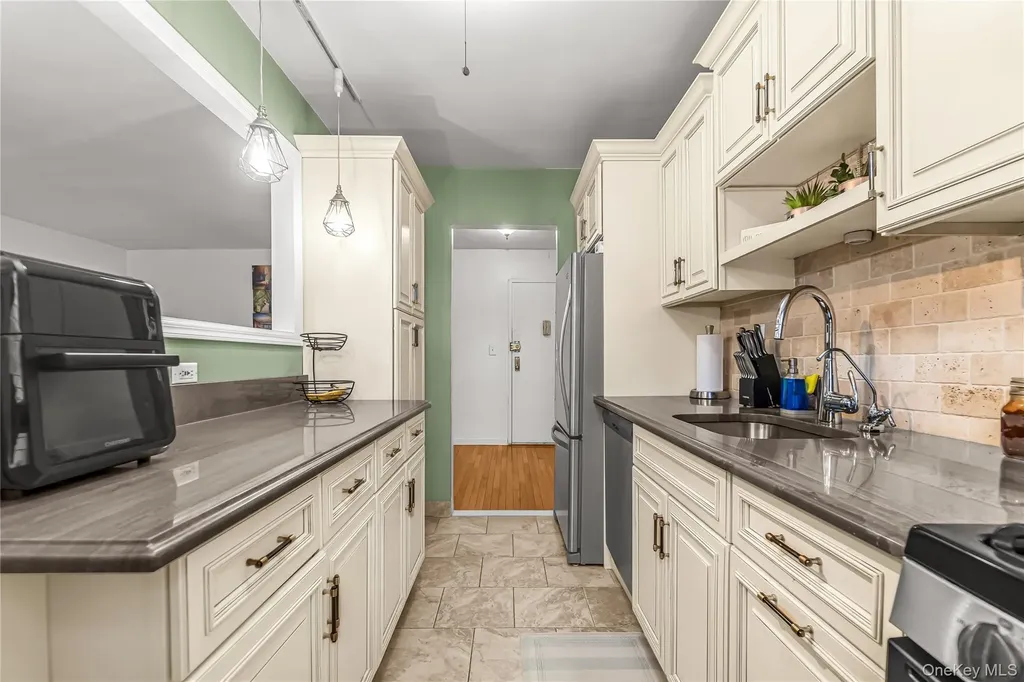 3 Remsen Road Yonkers NY 10710