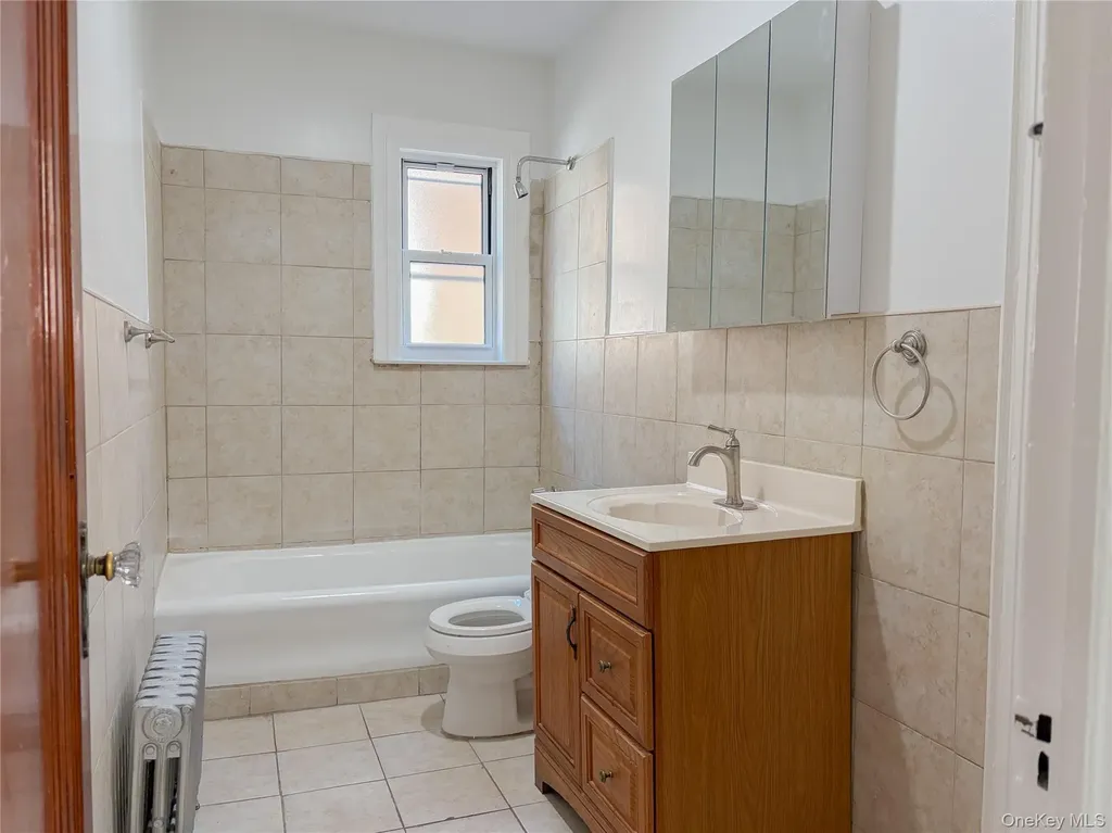 2863 Coddington Avenue Bronx NY 10461