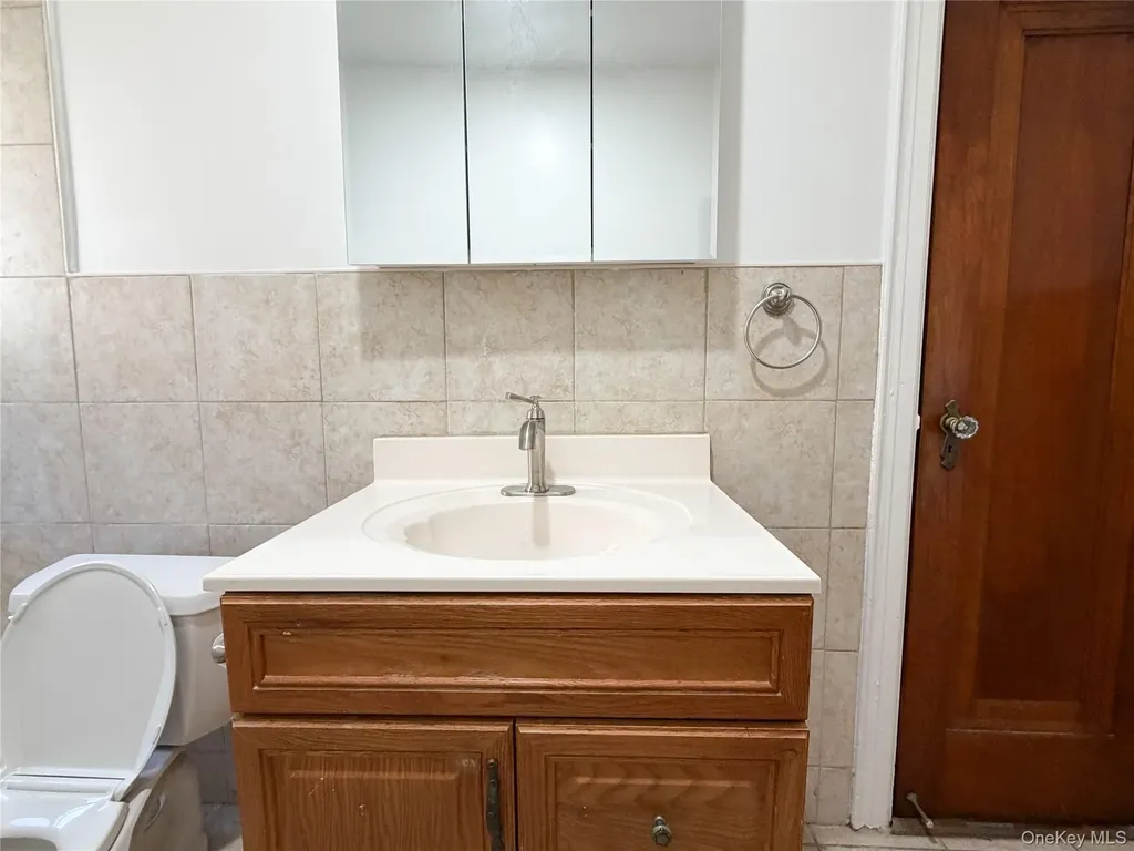 2863 Coddington Avenue Bronx NY 10461