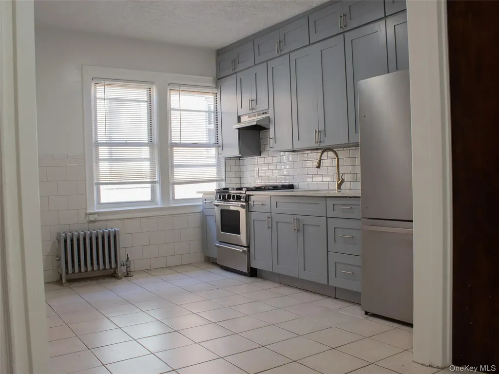 2863 Coddington Avenue Bronx NY 10461