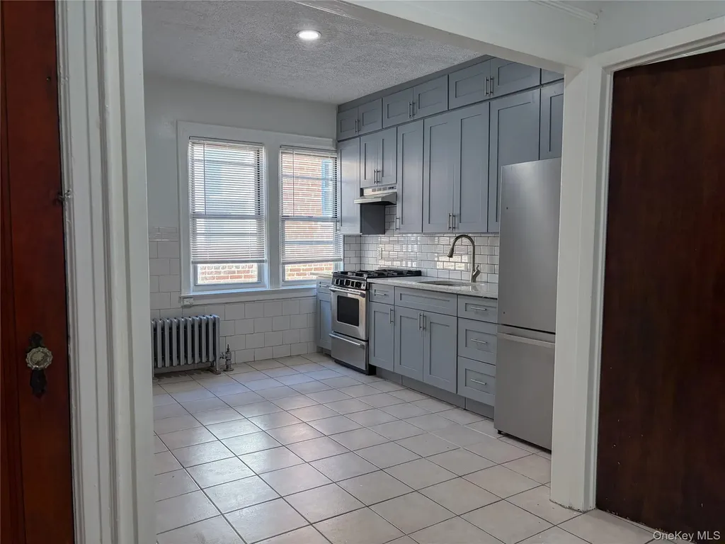 2863 Coddington Avenue Bronx NY 10461