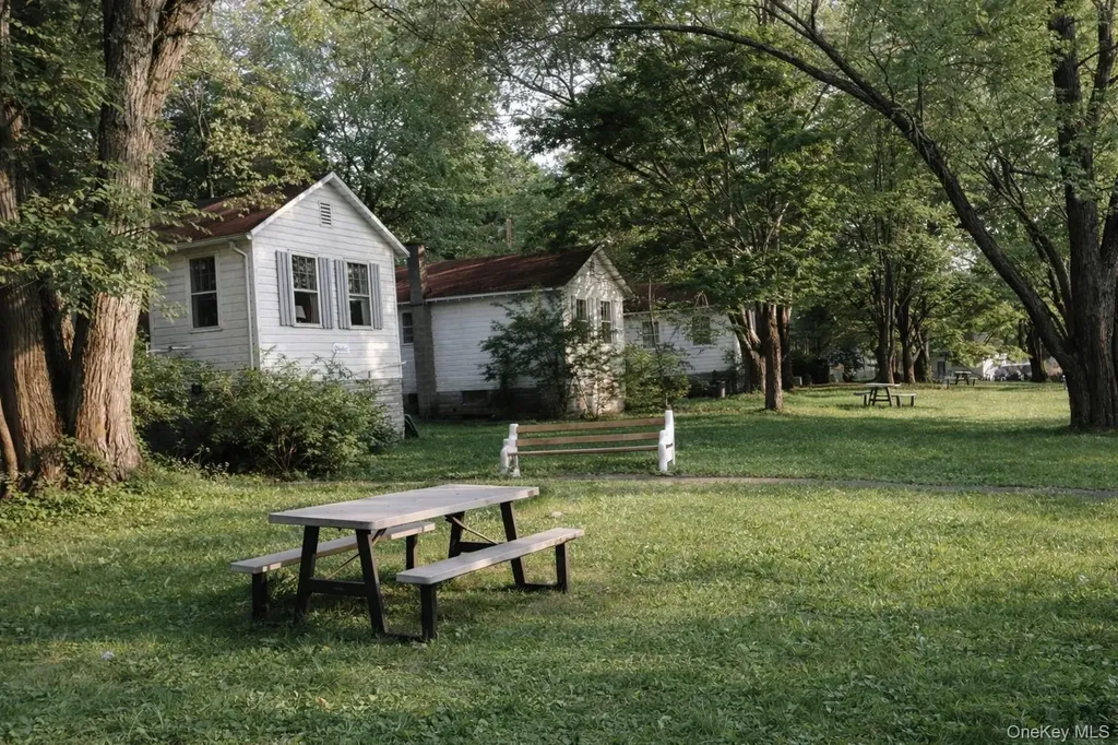 9 Solway Road Saugerties NY 12477