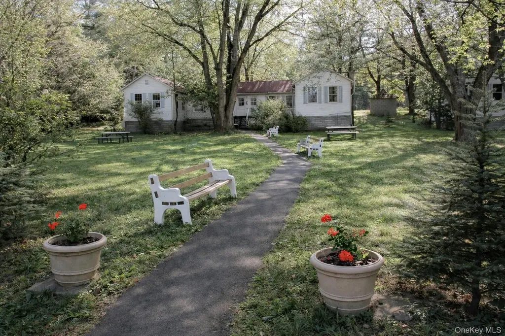 9 Solway Road Saugerties NY 12477