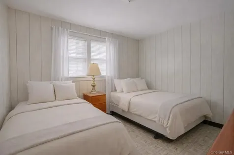 9 Solway Road Saugerties NY 12477