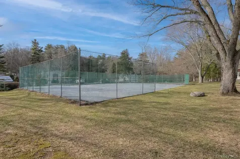 9 Solway Road Saugerties NY 12477
